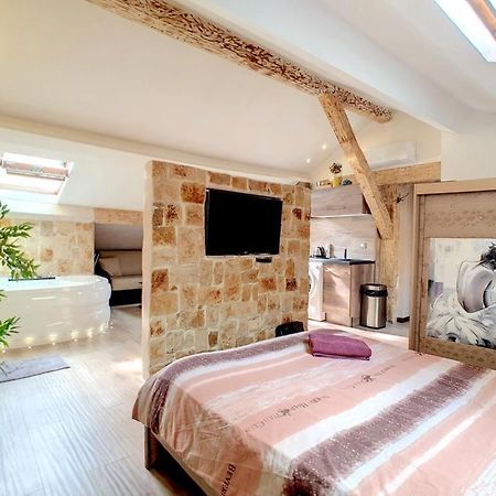 Love Room Jacuzzi Croisette Cannes Luaran gambar