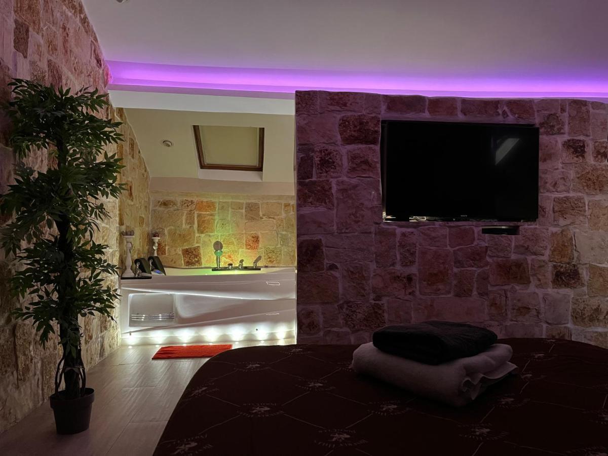 Love Room Jacuzzi Croisette Cannes Luaran gambar