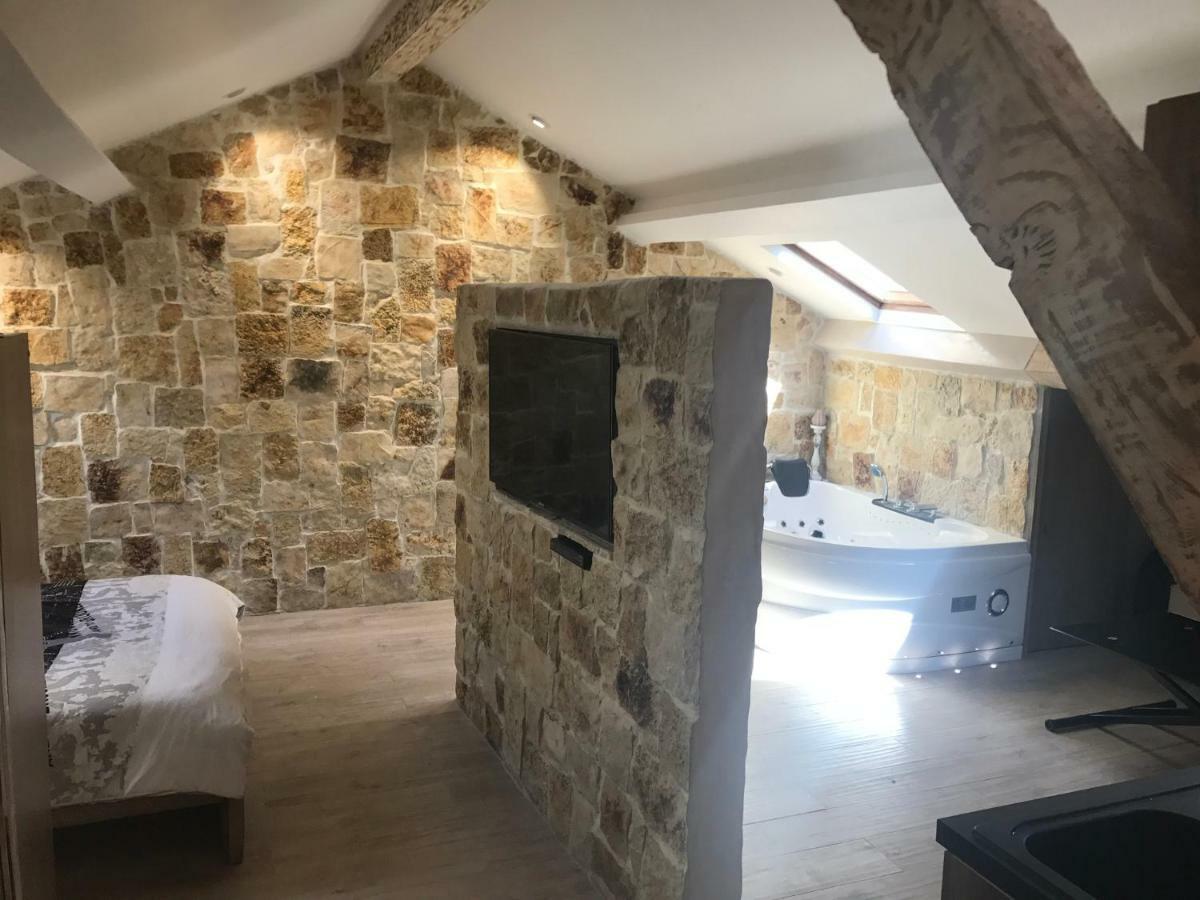 Love Room Jacuzzi Croisette Cannes Luaran gambar