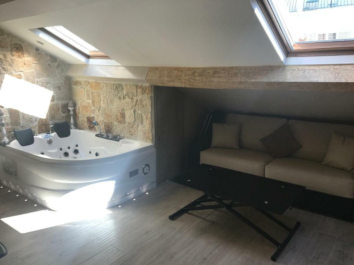 Love Room Jacuzzi Croisette Cannes Luaran gambar