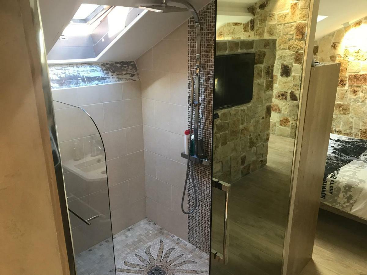 Love Room Jacuzzi Croisette Cannes Luaran gambar